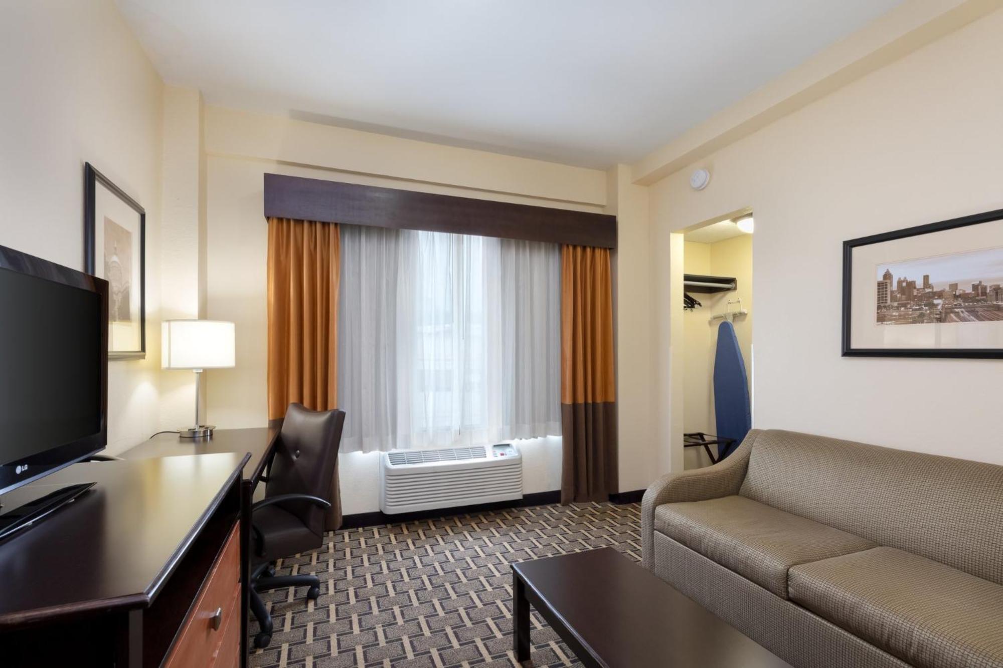 Hotel Express & - Downtown By Ihg